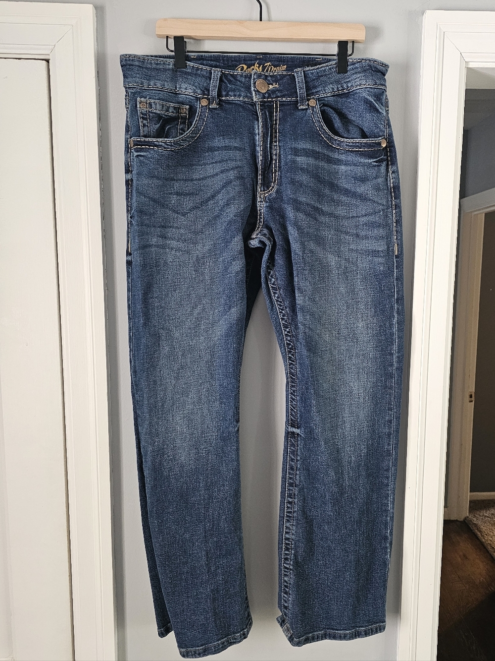 Wrangler Men's Rock 47 Slim Fit Bootcut Jeans